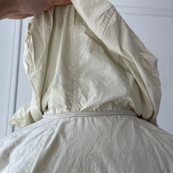 Uniqlo Women’s Lightweight Jacket - Picture 5 of 11